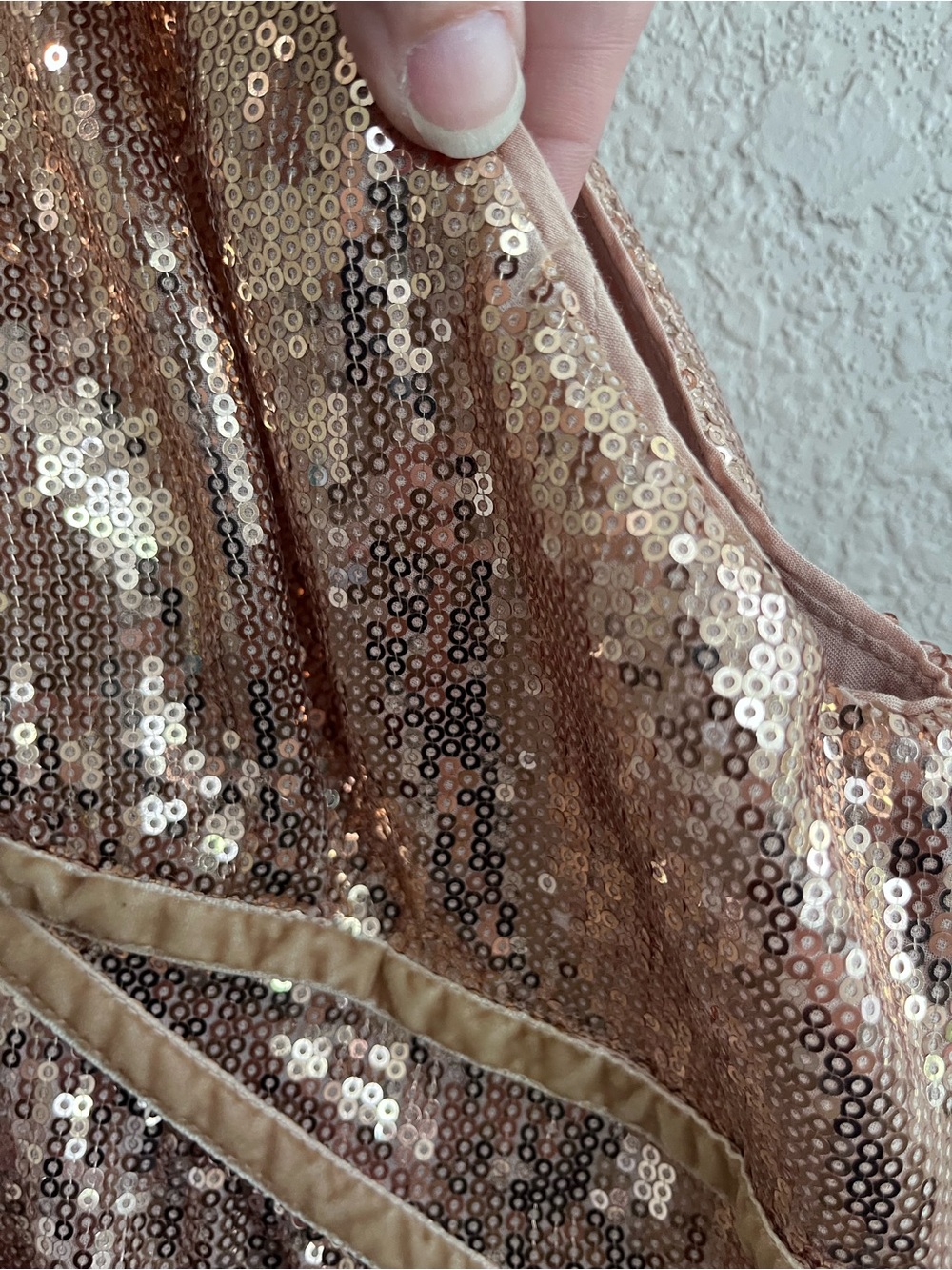 😎 Free People Film Noir Rose Gold Sequin Velvet Trim Halter Mini Dress - Size 8 - Picture 8 of 16